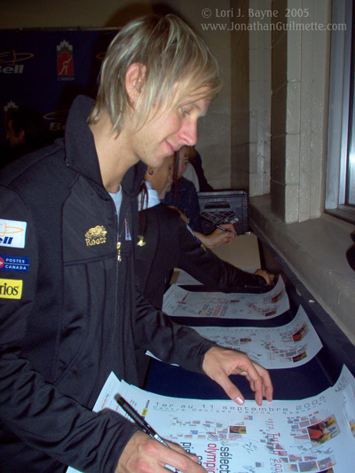 autographposter.jpg
